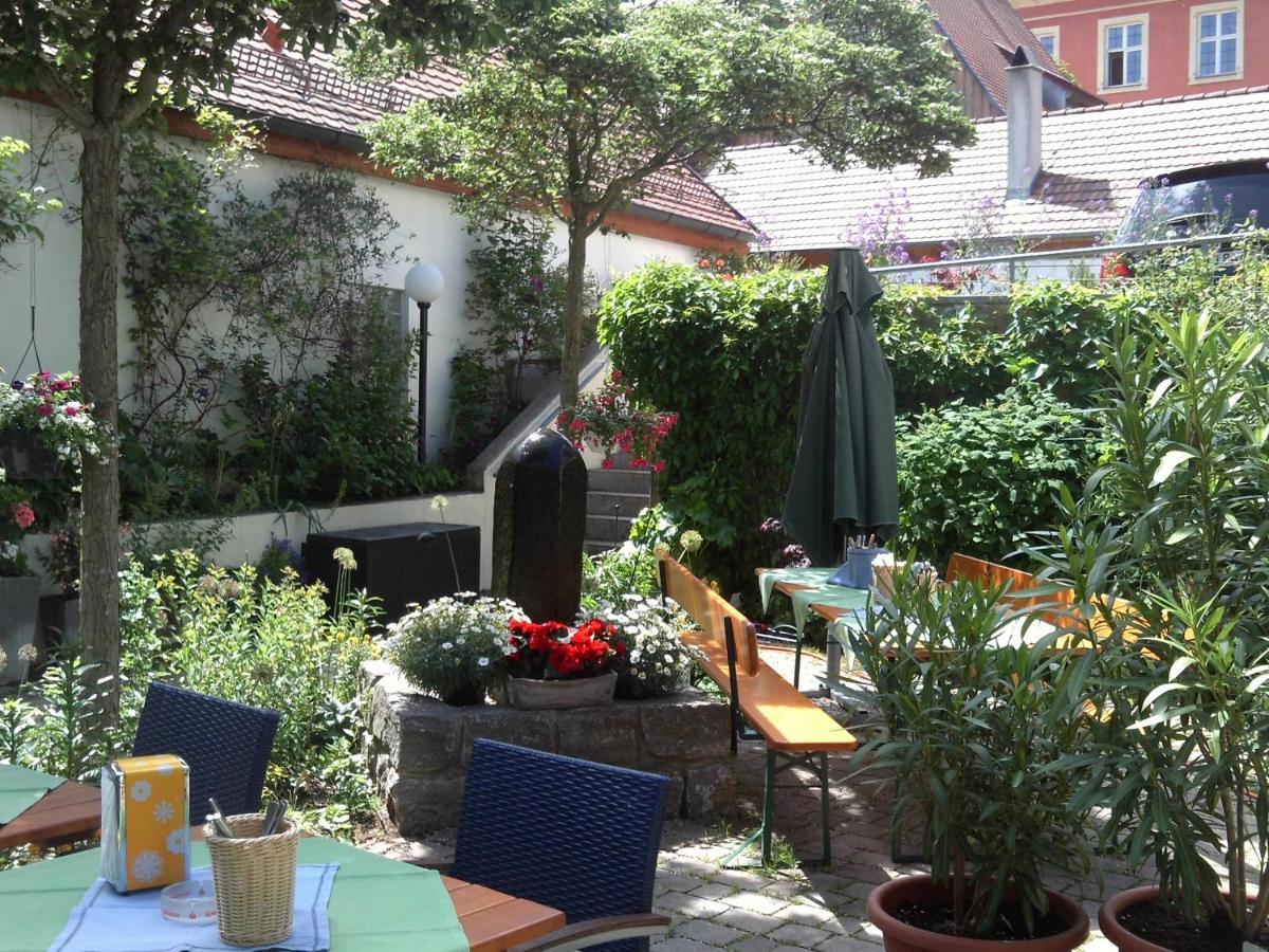 Hotel-Restaurant Goldenes Lamm Dinkelsbühl Exterior foto