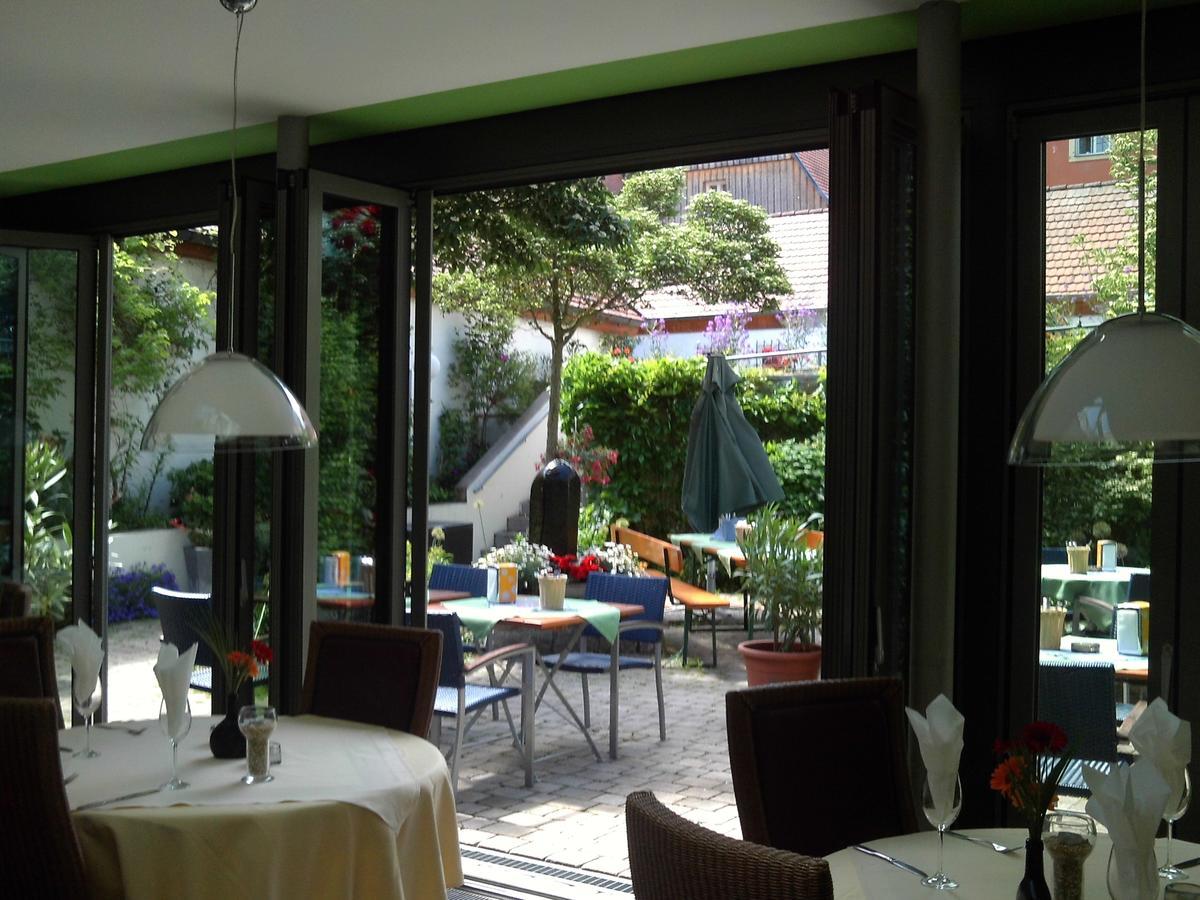Hotel-Restaurant Goldenes Lamm Dinkelsbühl Exterior foto