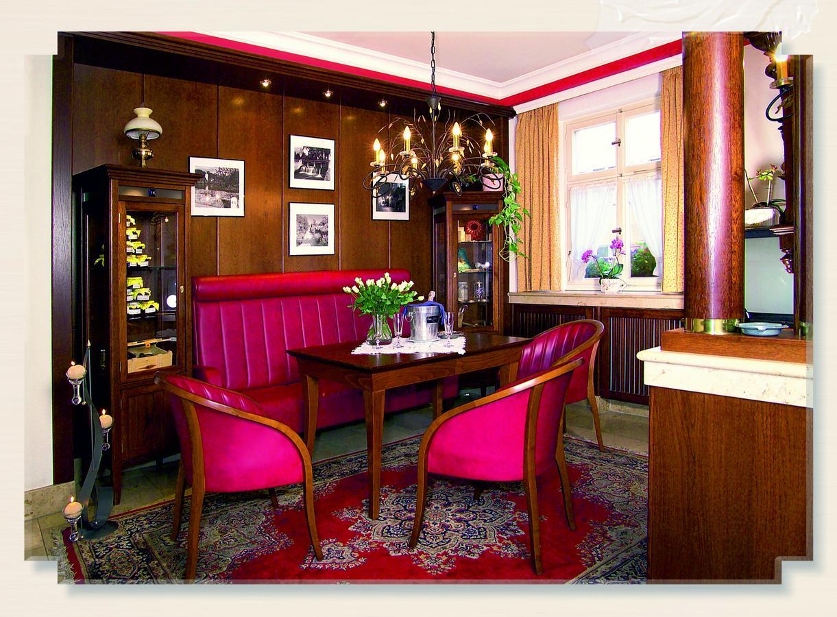Hotel-Restaurant Goldenes Lamm Dinkelsbühl Exterior foto