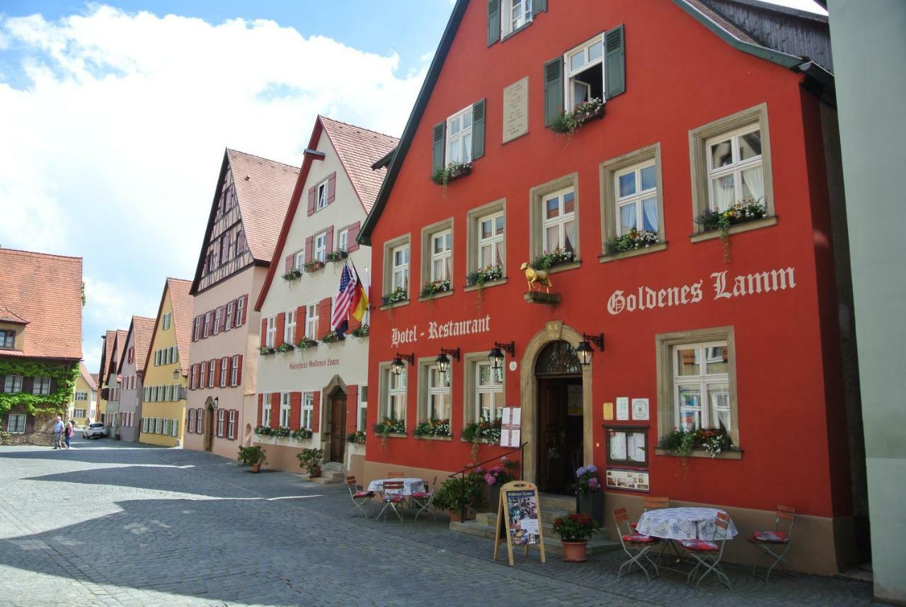 Hotel-Restaurant Goldenes Lamm Dinkelsbühl Exterior foto